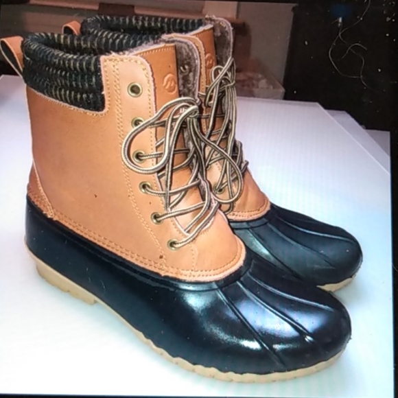 ,🌧️Magellan Fur lined Duck Boots